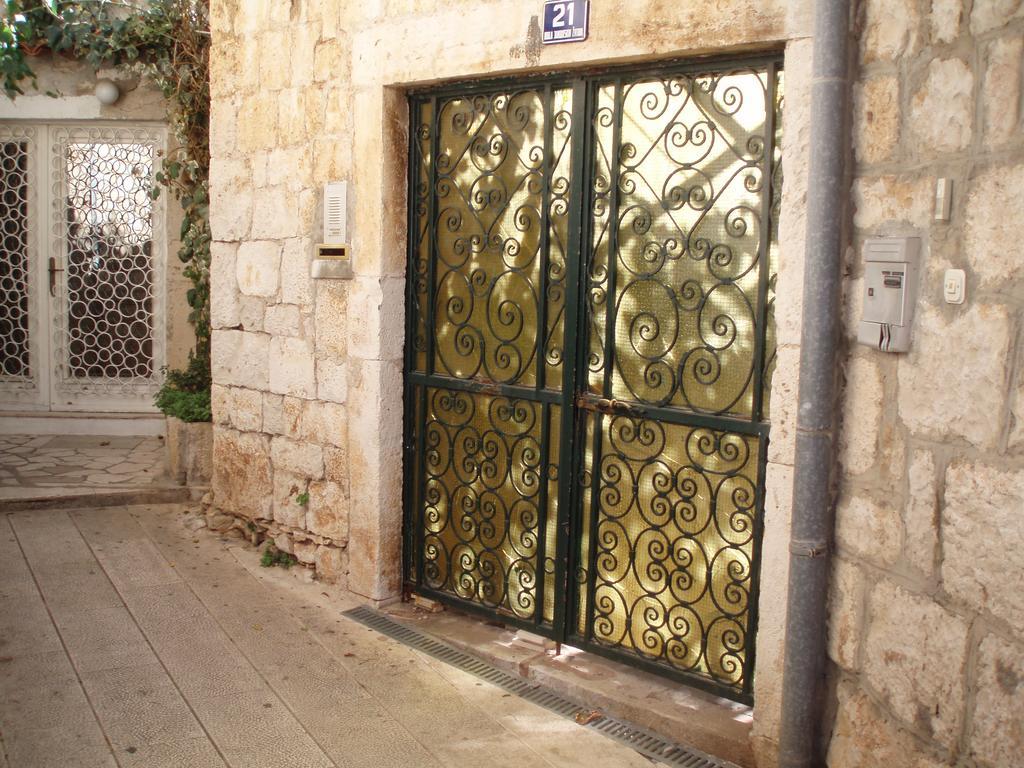 Apartment House Vitaic Supetar Exterior foto